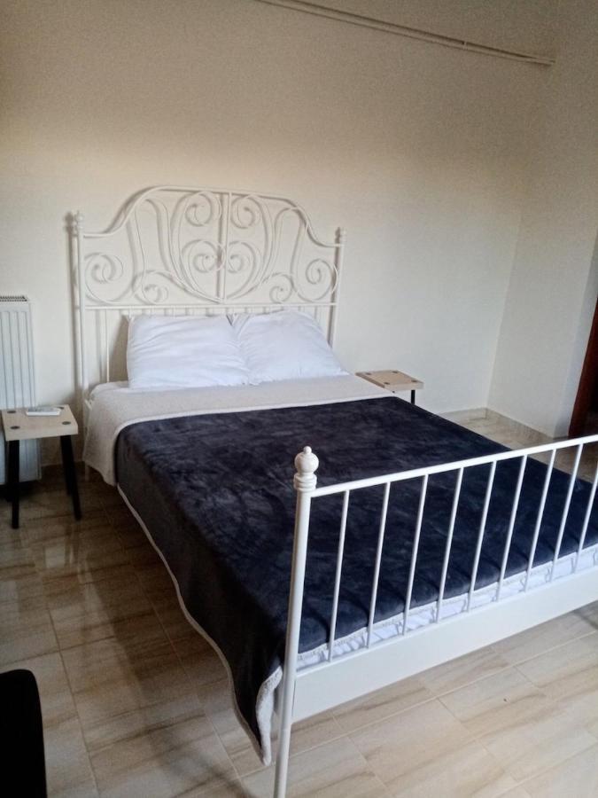 Cosy Apartment In Relaxed Neighbourhood Amarynthos Exteriör bild
